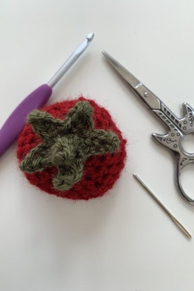 crochet tomato
