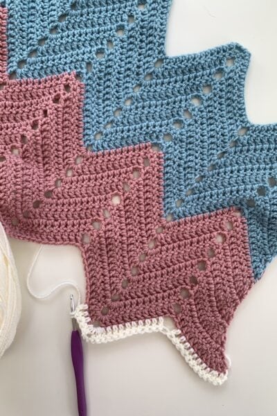 chevron dreams, free blanket pattern, cygnet Pure baby yarn www.offthehookforyou.co.uk