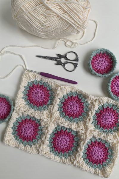 continous join sunburst granny squares
